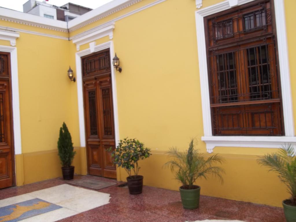Residencial Miraflores B&B Лима Екстериор снимка
