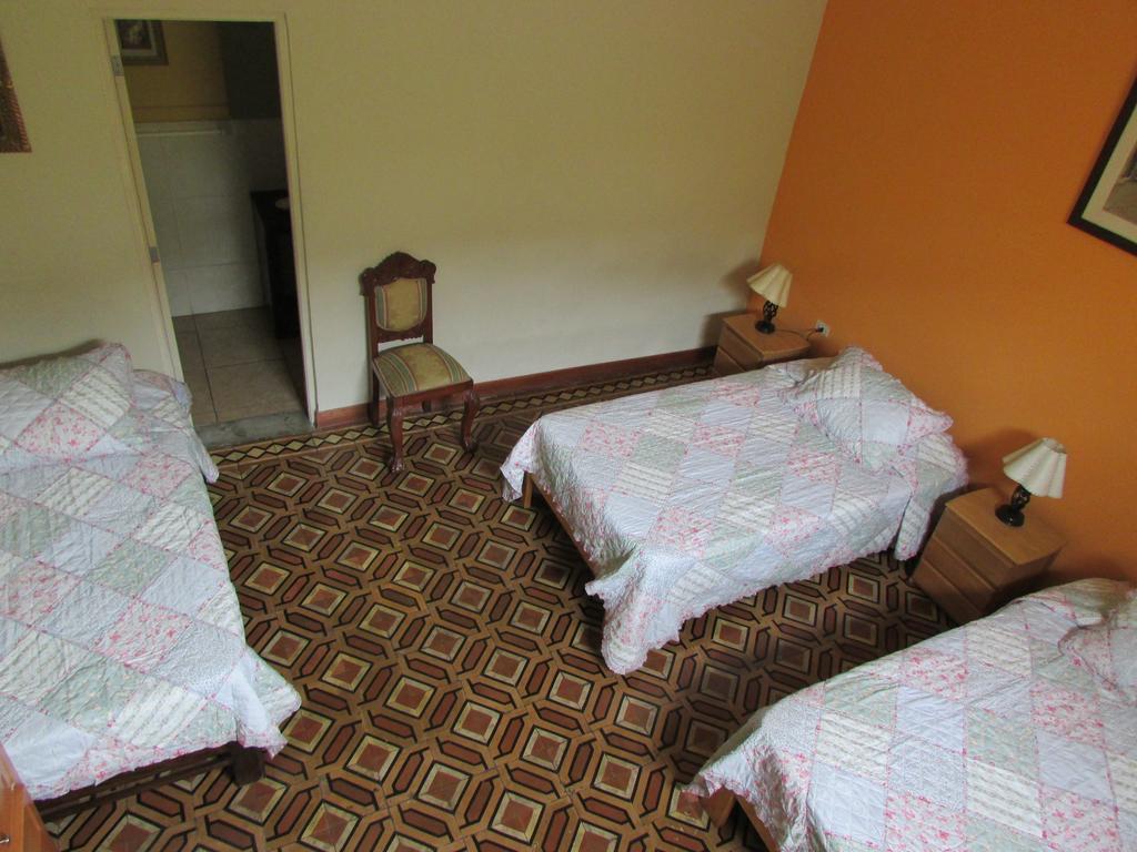 Residencial Miraflores B&B Лима Стая снимка